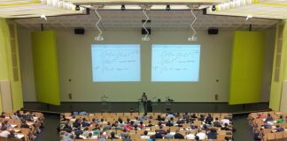 Co to jest wykład informacyjny?